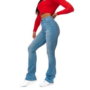 Fit Jeans Flared Jeans in Arctic Light Blue